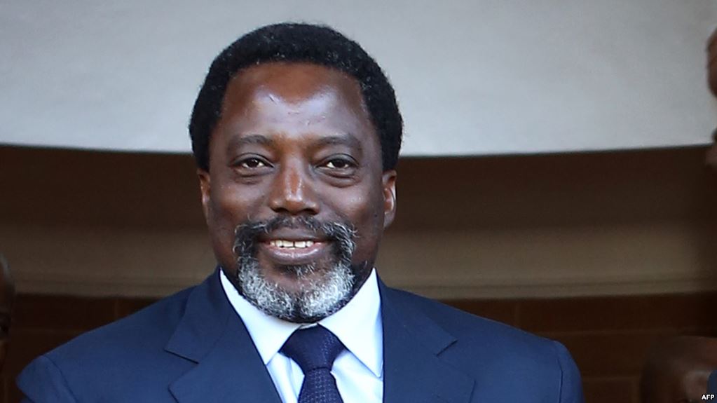 Après les catholiques , les protestants dans la danse : La bible vaincra-t-elle le César congolais ?