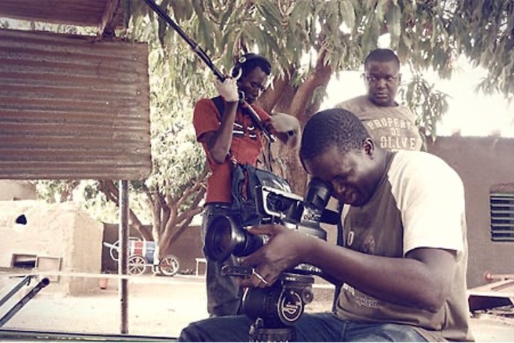 L’enquête du jeudi.  Art et numérique : (1)- Comment internet appauvrit les artistes