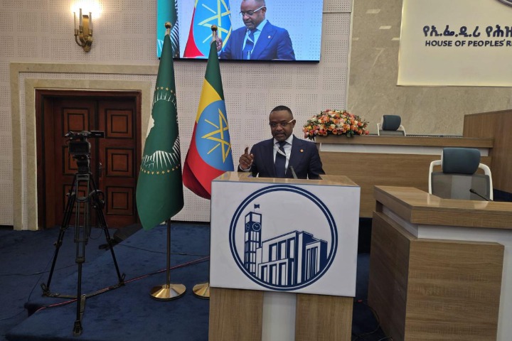 Le sénateur Idi Kalonda dénonce le silence de la communauté internationale sur le « coup...