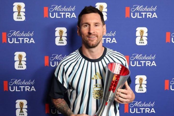 Lionel Messi : « le pied de Dieu. Ce n’est pas humain ! »