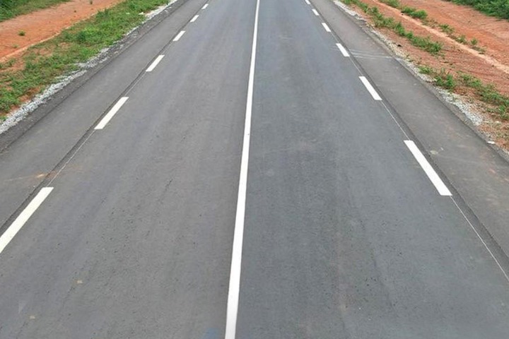Côte d’Ivoire. Routes : Du goudron pour Yabayo - Buyo, Toulepleu - Zouan Hounien et Séguéla -...