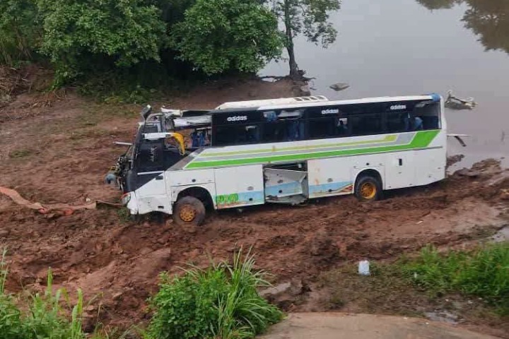 Côte d’Ivoire - Accidents. 39 morts après la chute d’un car dans le fleuve Bafing : Un lecteur...