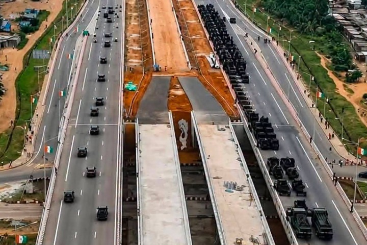 L’enquête du jeudi:  Côte d’Ivoire - Transport urbain : salaires précaires, racket,...