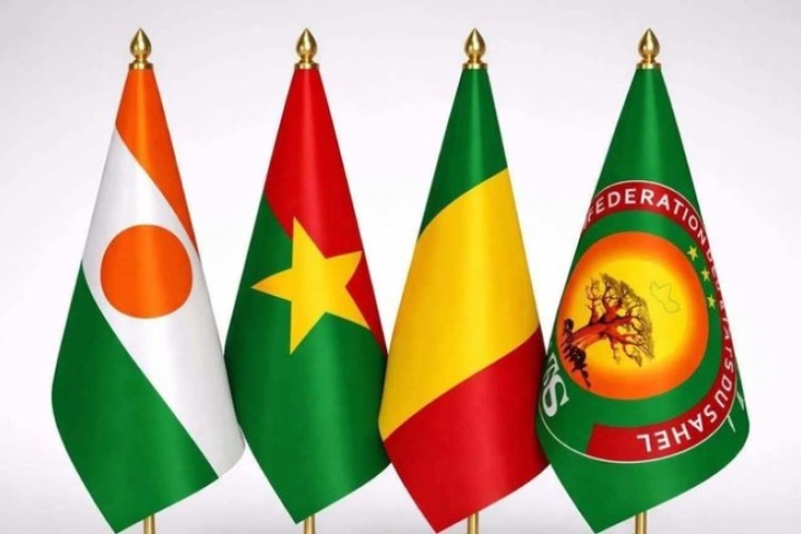 Tentative de déstabilisation à Niamey : l’AES condamne la mutinerie à Niamey et réaffirme son...