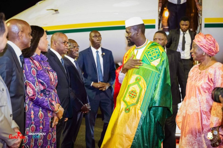 Côte d’Ivoire : Mamadi Doumbouya accueilli en grande pompe à Abidjan