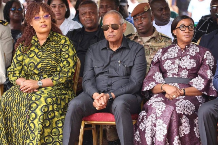 Côte d’Ivoire - Kossandji : Patrick Achi et Belmonde Dogo en pompiers