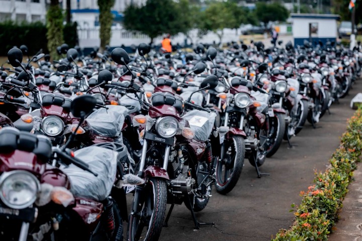 Orpaillage illégal en Côte d’Ivoire : 30 pick-up, 300 motos et des drones pour renforcer la...