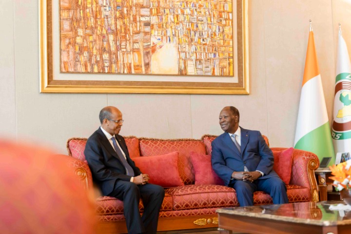 Côte d’Ivoire : Alassane Ouattara échange avec l’Union africaine sur la paix, la sécurité et...