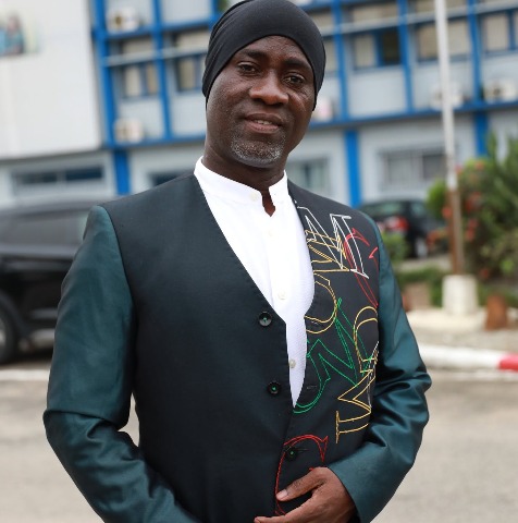 Diaspora. De Kouibly à Paris : sur les pas de danse de Georges Momboye