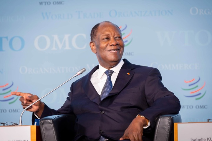 Commerce et développement : Ouattara partage l’expérience ivoirienne en Suisse